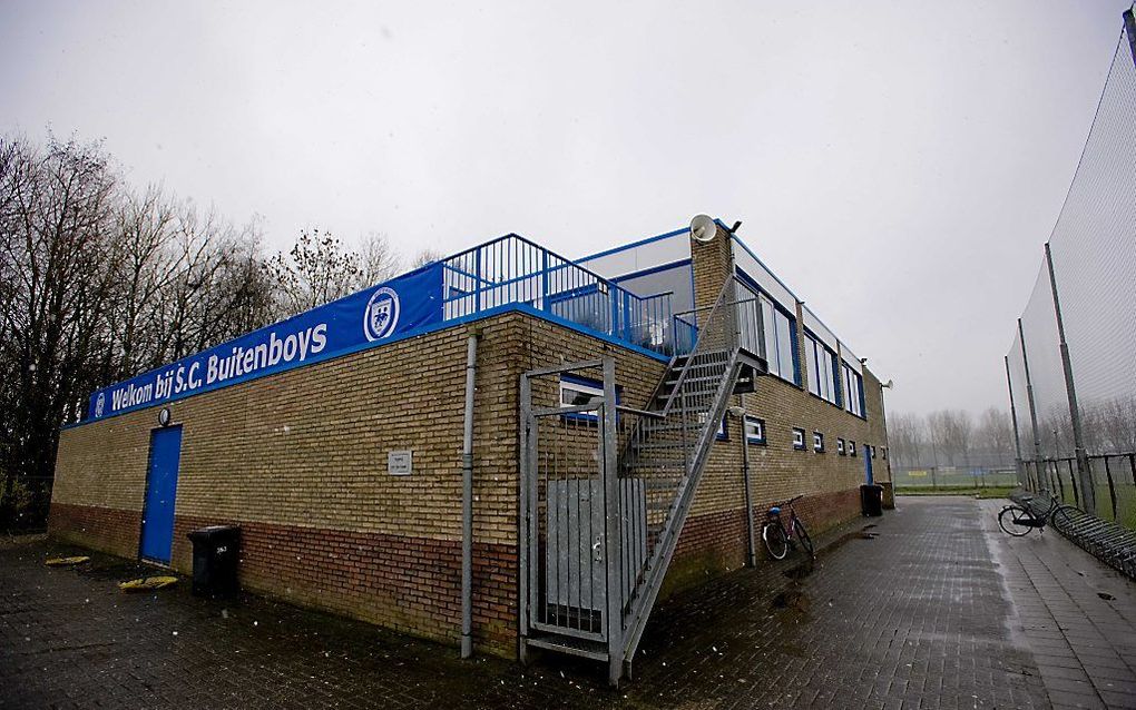 Voetbalclub S.C. Buitenboys de ochtend nadat jeugdvoetballers van sc Nieuw Sloten de grensrechter die vlagde bij de wedstrijd van SC Buitenboys B3 tegen sv Nieuw Sloten B1 schoppen en sloegen. De man is aan zijn verwondingen overleden.  Foto ANP