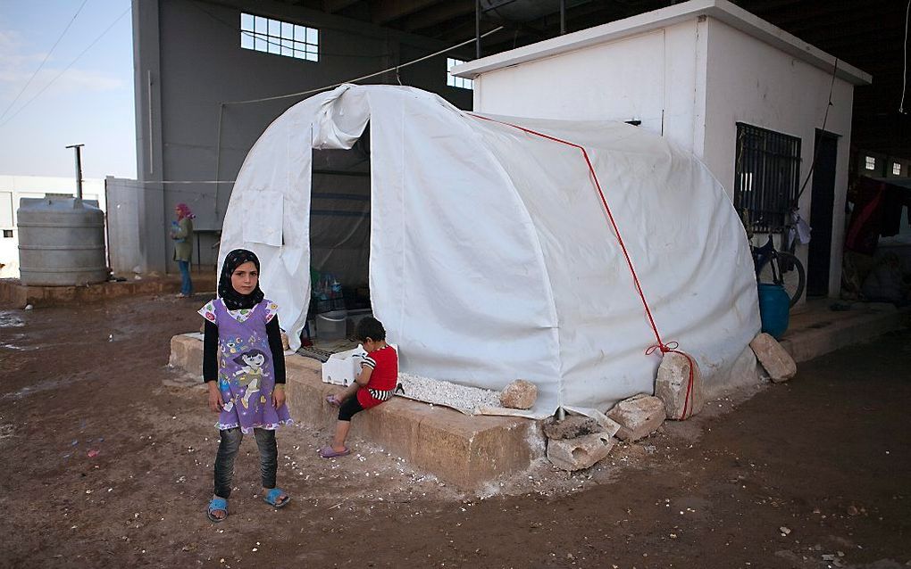 De naderende winter bedreigt honderdduizenden Syrische vluchtelingen en met name kinderen. Foto EPA