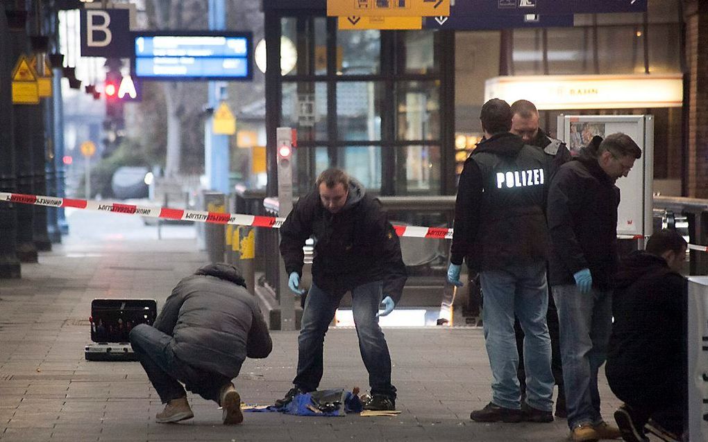 Onderzoek op het station van Bonn. Foto EPA