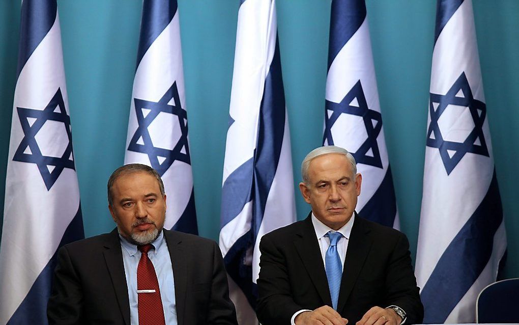 Lieberman (l.) en premier Netanyahu. Foto EPA