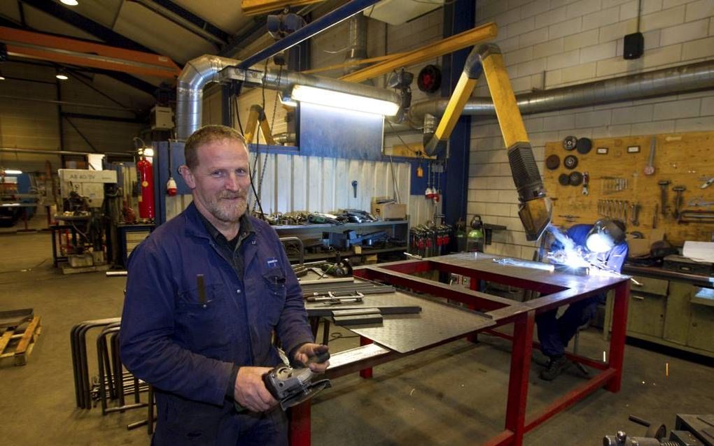 Gert-Jan Donker heeft de activiteiten van zijn las- en constructiebedrijf de afgelopen jaren geleidelijk verbreed, waardoor hij minder last heeft van conjunctuurschommelingen. Foto RD, Anton Dommerholt