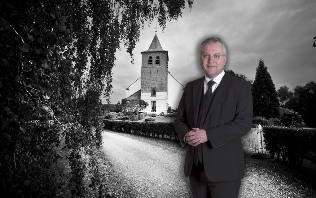 „Liefde tot elkaar betekent niet zomaar ”lief zijn”, maar scherp en eerlijk naar elkaar kijken”, stelt ds. A. Schot uit Nunspeet naar aanleiding van het boek ”Liefde tot elkaar. Gedachten over het leven als gemeente” dat hij onlangs publiceerde. Foto RD, 