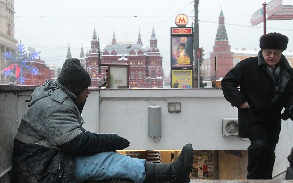 Een bedelaar woensdag in Moskou. Foto EPA