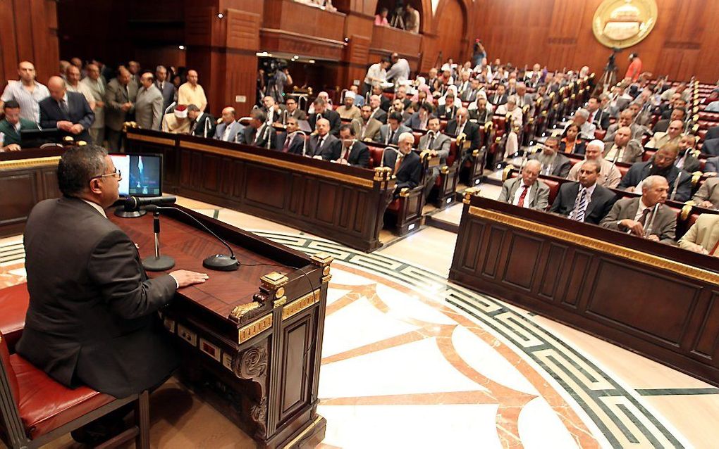 De christelijke parlementariër Nadia Henry heeft de Eerste Kamer van Egypte (foto) verlaten. Foto EPA