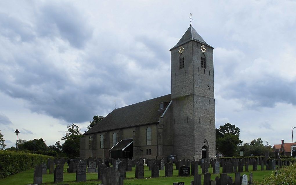 Van het kerkgebouw van de hervormde gemeente Rouveen is koper gestolen. Foto HenkvD, Wikimedia