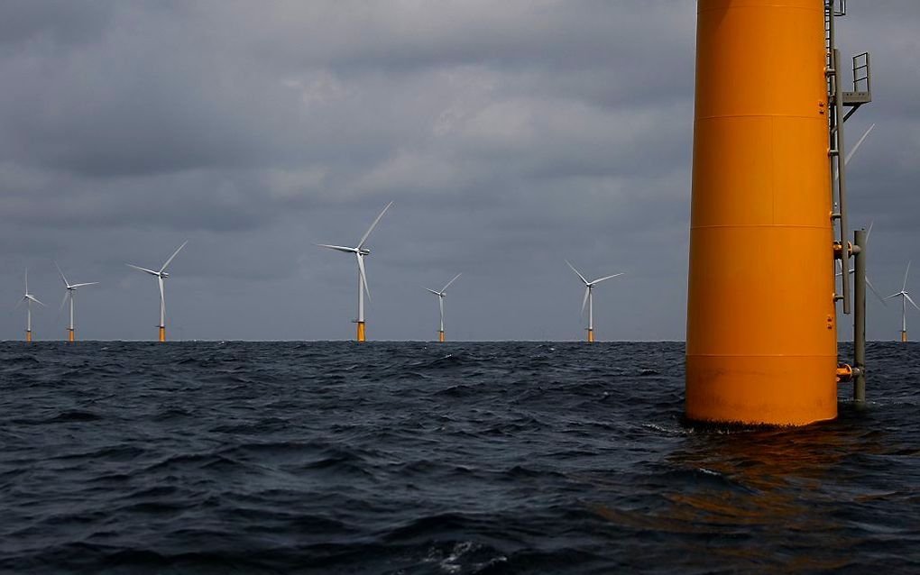 Amalia windmolenpark op de Noordzee ter hoogte van IJmuiden.  Foto ANP