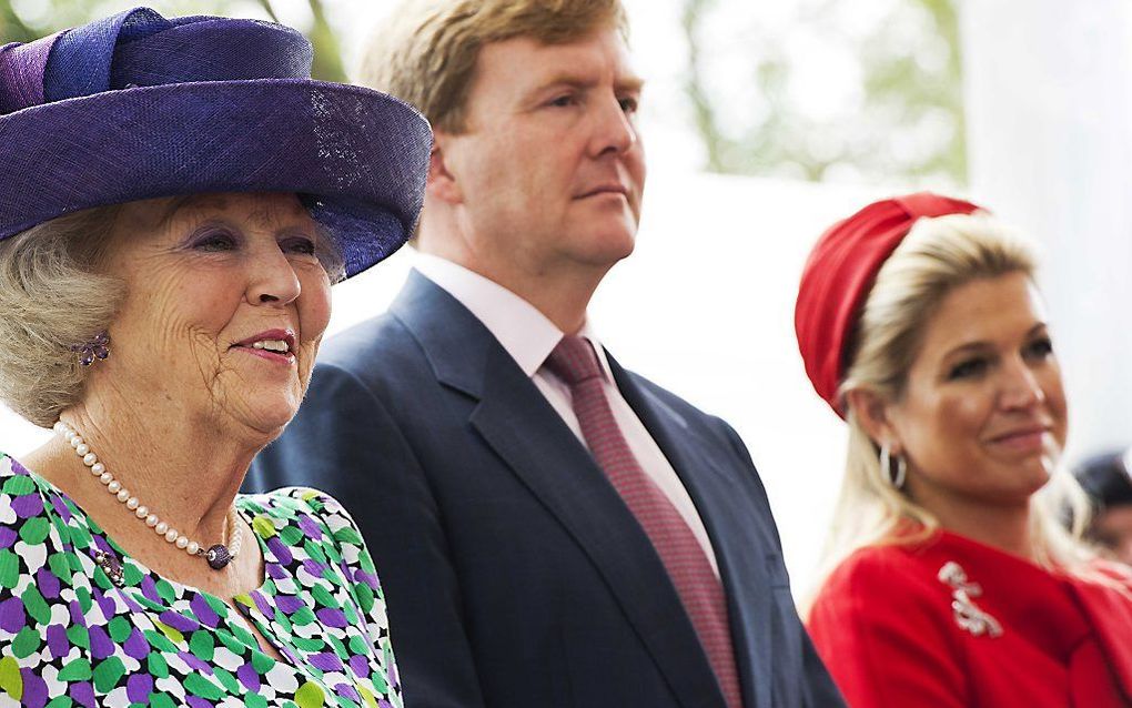 Koningin Beatrix, prins Willem-Alexander en prinses Maxima bezoeken het onderzoekscentrum Aquatic Science Centre. Foto ANP