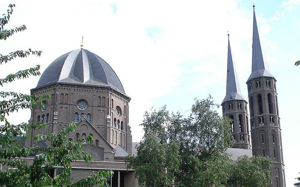 De St. Petruskerk in Uden, het enige kerkgebouw dat de rooms-katholieke parochie ter plaatse nog gebruikt. Foto Havang, Wikimedia