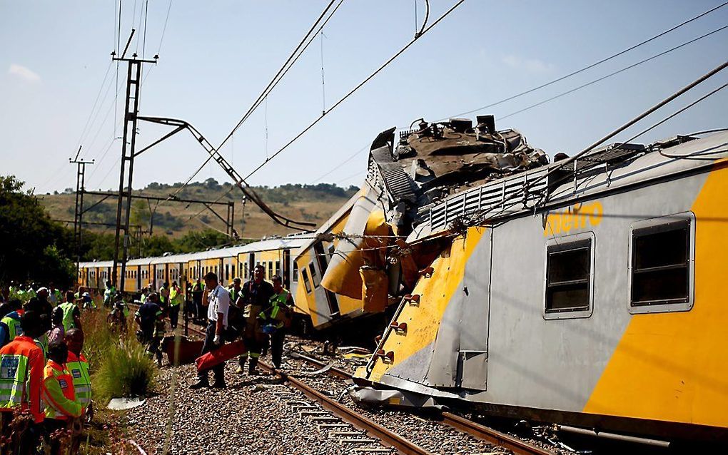 Treinbotsing in de buurt van Pretoria.  Foto EPA