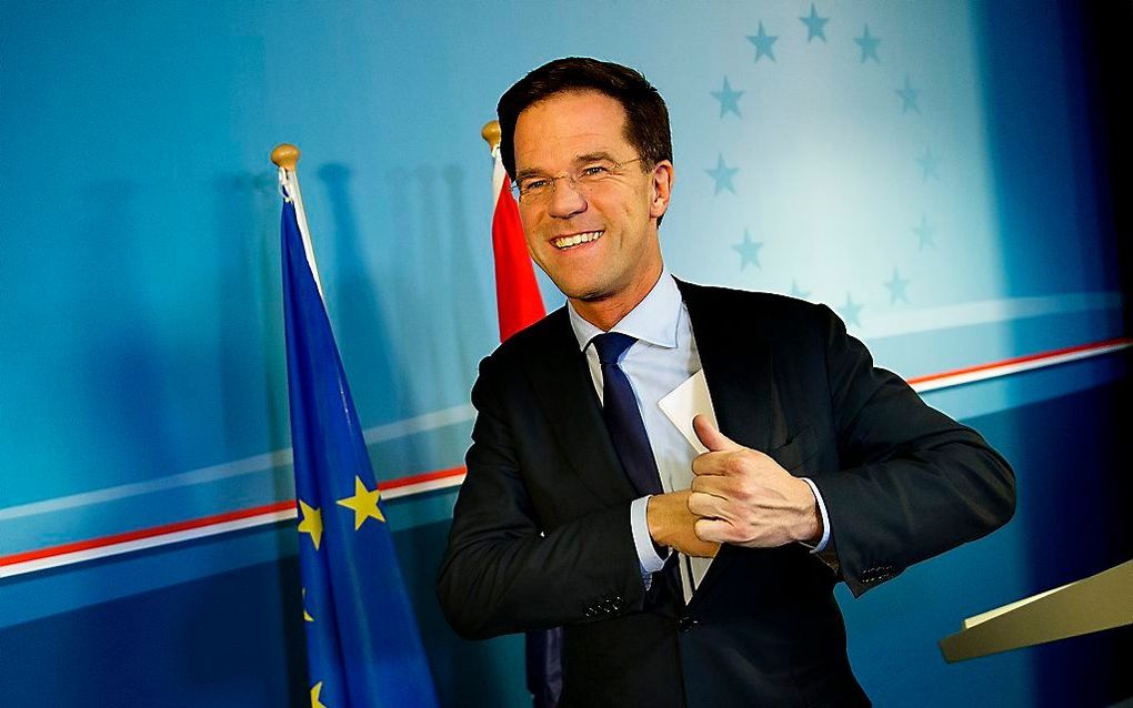 Premier Mark Rutte beantwoord vragen van de pers na de tweede dag van de Europese Top in Brussel. De regeringsleiders en staatshoofden van de EU kwamen bijeen voor overleg over de EU-meerjarenbegroting. Foto ANP