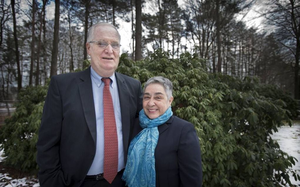 Het echtpaar Donald en Elizabeth Sendenk uit Colombia. Het theologisch seminarie, waarvan Elizabeth Sendenk rector is, ziet zijn onderwijs steeds meer gewaardeerd in Latijns-Amerika. Foto RD, Henk Visscher