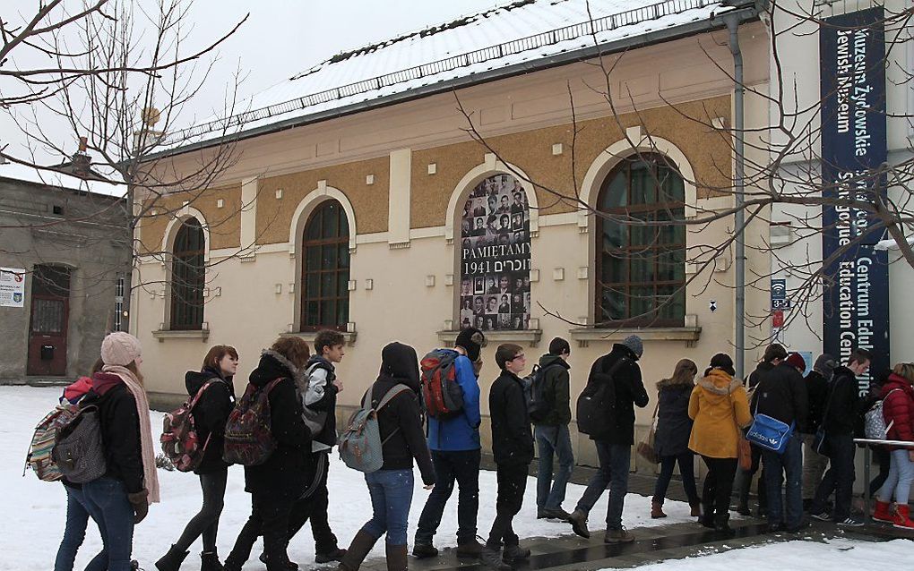 Een synagoge nabij het Poolse vernietigingskamp Auschwitz van Nazi-Duitsland, wordt bedreigd met sloop. Foto EPA