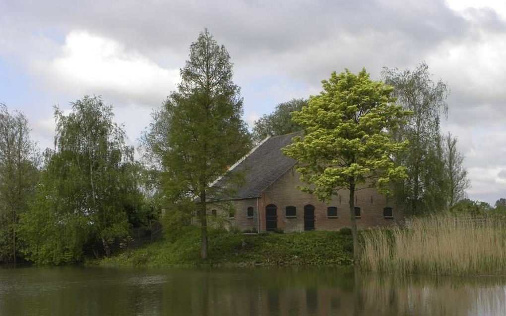 De Zuileshoeve op het Eiland van Dordrecht, in de Biesbosch. Voor de hoeve wordt een exploitant gezocht.	Foto Parkschap Nationaal Park De Biesbosch