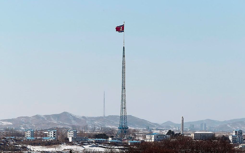 Noord-Korea gezien vanaf de demilitaire zone.  Foto EPA