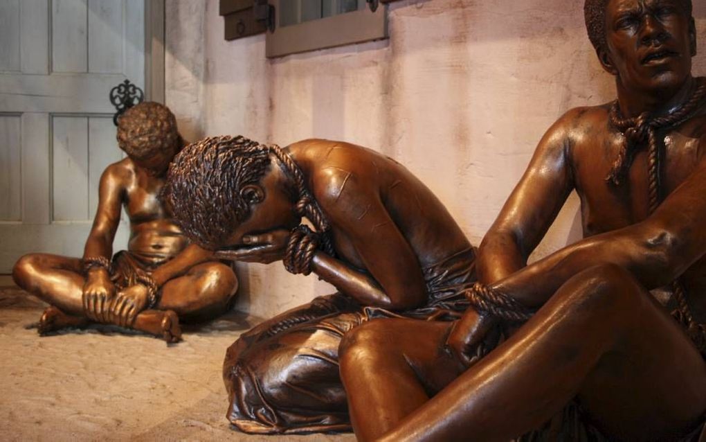 Prangende vragen over slavernij werden woensdag gesteld tijdens een bijeenkomst van de Raad van Kerken in Utrecht. Foto: beelden van slaven in het Freedom Center in Cincinnati, VS. Foto RD