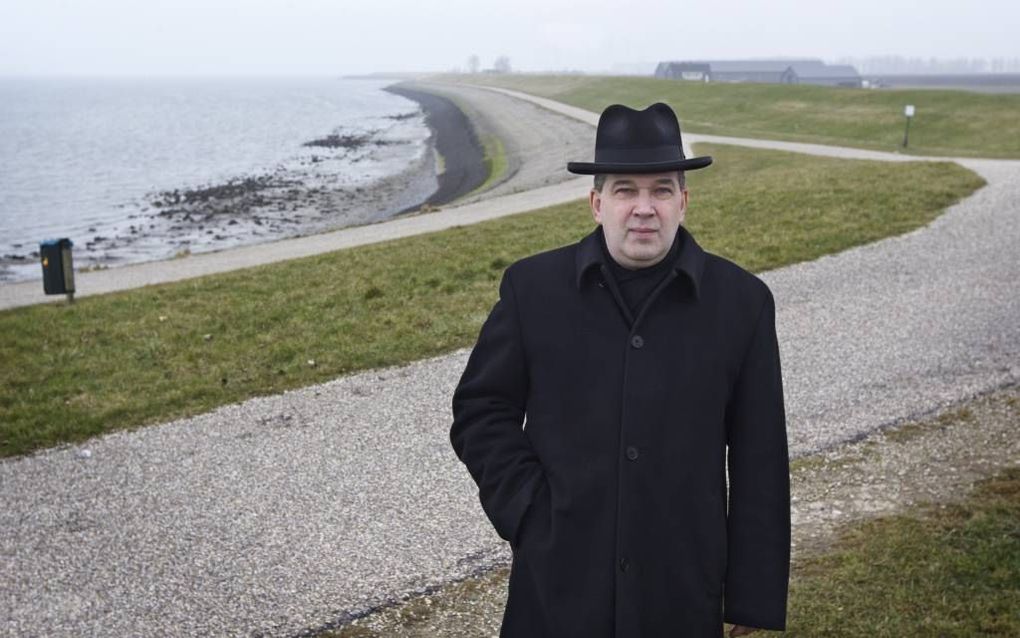 Ds. Th. L. Zwartbol: „De Kerk mag er in de lijdensweken wel eens van zingen: Het is door U, door U alleen, om het eeuwig welbehagen.” Foto RD, Anton Dommerholt