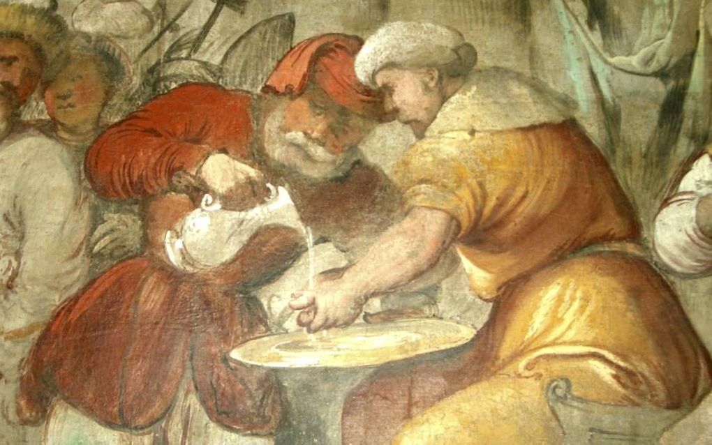 Pilatus wast zijn handen in onschuld. Detail van een fresco van Gerolamo di Romano (1533) in de kerk Santa Maria della Neve in Pisogne, Italië.  Foto Wikimedia