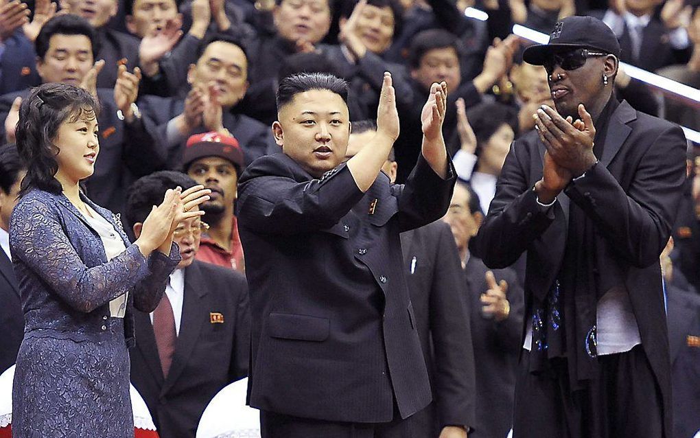 Rodman (r.) en Kim Jong-un. Foto EPA