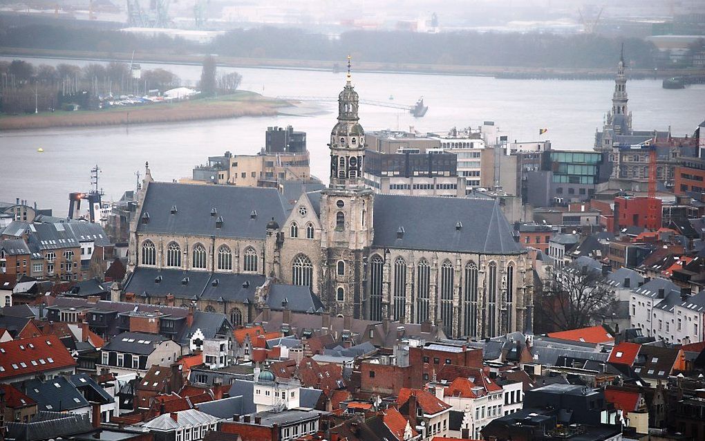 Het imago van de Rooms-Katholieke Kerk in België heeft veel schade opgelopen, zo blijkt uit een onderzoek van de Katholieke Universiteit Leuven. Foto: de Sint Pauluskerk in Antwerpen. Foto Lieven Smits, Wikimedia