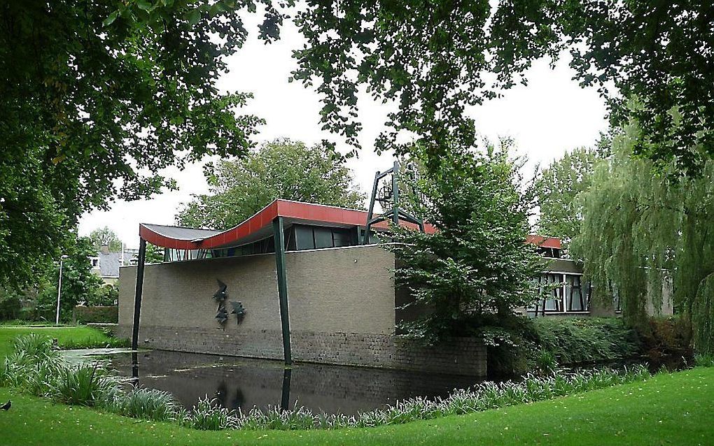 Kerkgebouw De Ark. Foto Jan Korpershoek, Reliwiki