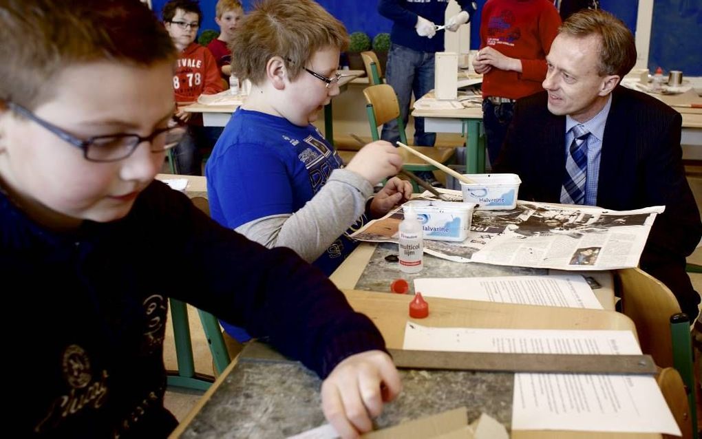 Jan Kuijers, directeur van de Prins Willem-Alexanderschool in Staphorst. Foto Dick Vos