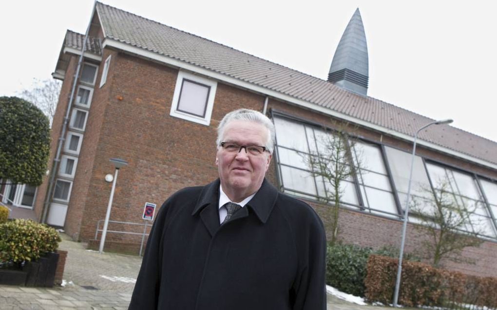 LUNTEREN – Ds. Joh. Post: „Ik vergeet nooit hoe de Geest mij zo vol maakte, dat ik uitriep: Wanneer Christus sterft gaat het juichen in de hemel.”  Foto RD, Anton Dommerholt