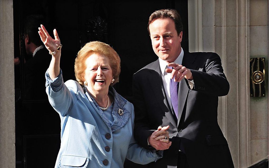 Margaret Thatcher en premier Cameron in 2010. Foto EPA