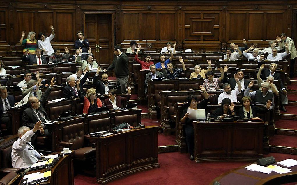 Het Uruguayaanse parlement stemt over het homohuwelijk. Foto EPA