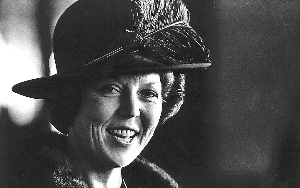 Koningin Beatrix in 1984. De glimlach kwam terug. Geen opgelegde glimlach, maar een oprechte. De koningin groeide zichtbaar in haar rol van staatshoofd. Foto ANP