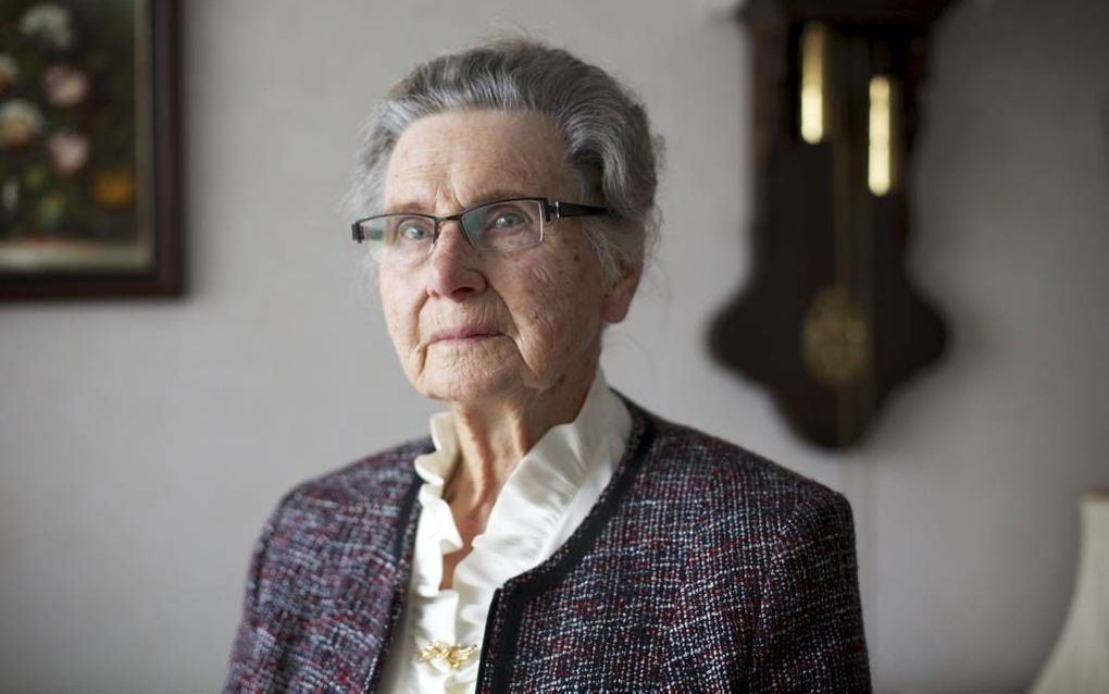 Mevrouw M. Speksnijder-Vrijenhoek (87) uit Krimpen aan den IJssel. Beeld Sjaak Verboom