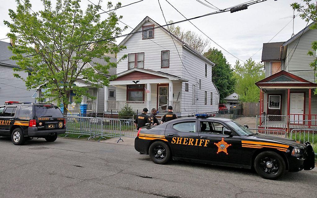 Het huis in Cleveland waar drie vrouwen 10 jaar hebben vastgezeten.  Foto EPA