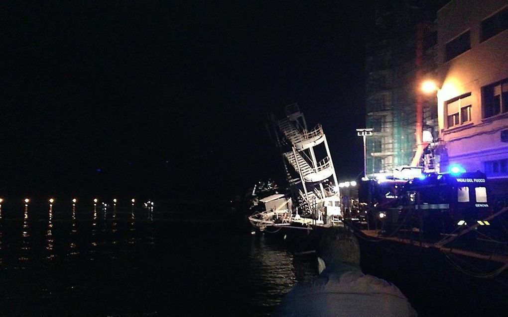 De geramde verkeerstoren in Genua. Foto EPA