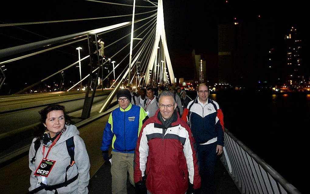 Wandelaars lopen voor Stichting Vluchteling. Beeld ANP