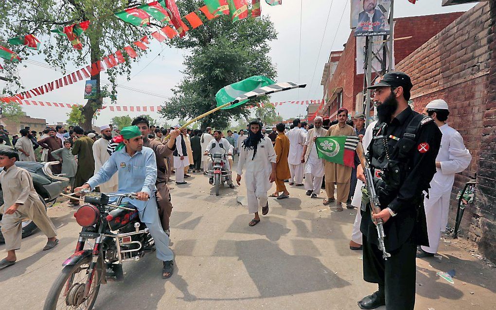 Het geweld houdt de Pakistaanse kiezer niet thuis.  Foto EPA