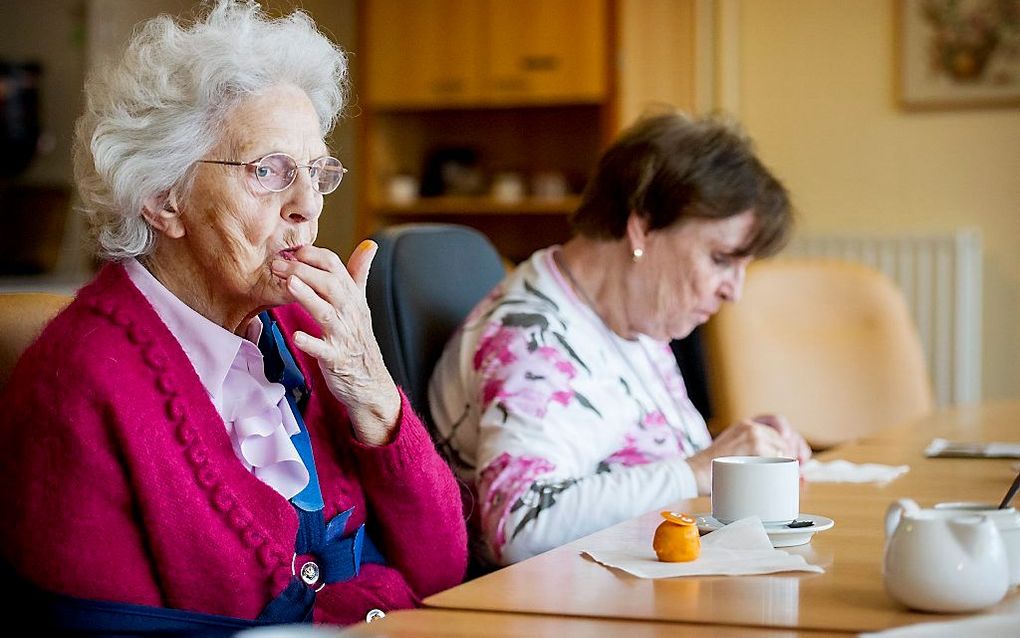 Vorig jaar zijn er meer gevallen van ouderenmishandeling gemeld dan in 2011.  Beeld ANP