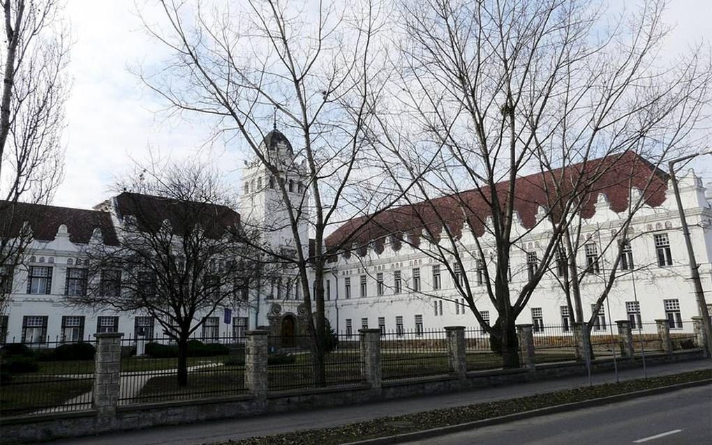 SÁROSPATAK. De academie in het Hongaarse Sárospatak heeft stormen doorstaan tijdens de contrareformatie en onder de overheersing van de Turken, de nazi’s en de communisten. Aan dit historische instituut wordt van vandaag tot en met zondag de tiende confer