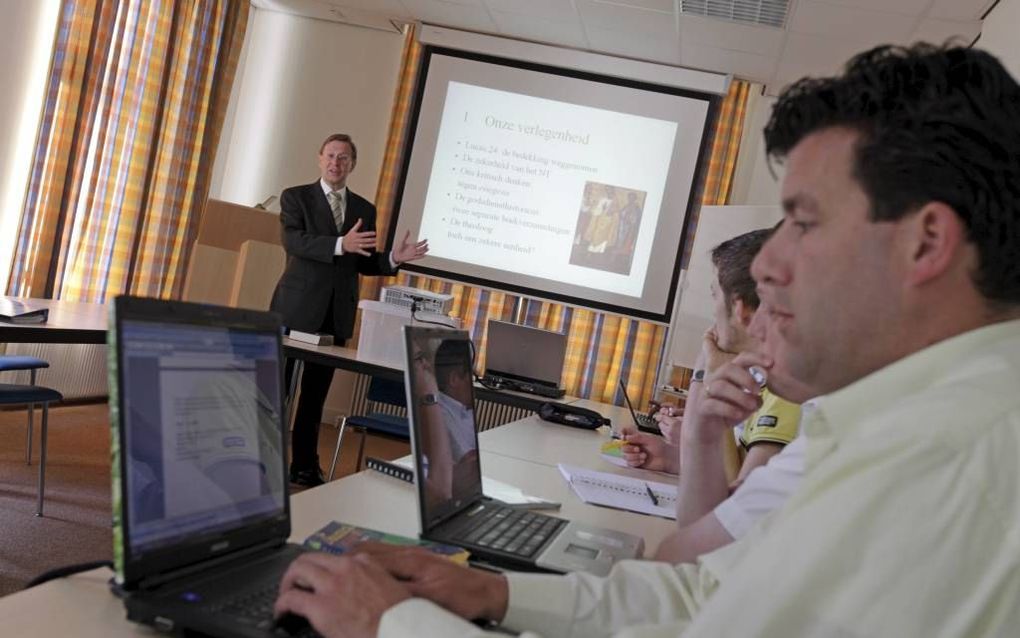 College aan de Theologische Universiteit Apeldoorn.               Foto RD, Anton Dommerholt