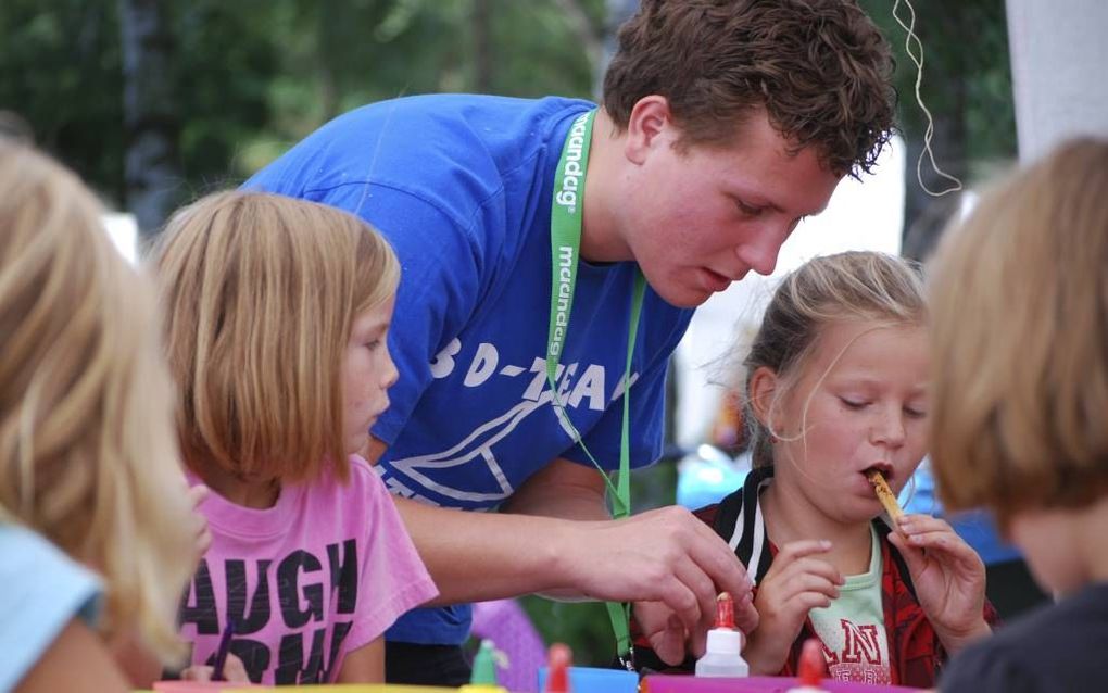 Kinderclub van Dabar campingevangelisatiewerk. Foto IZB