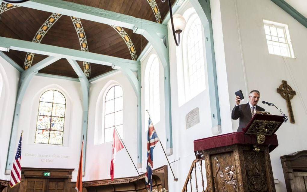 AMSTERDAM. In de historische Engelse kerk in Amsterdam vond woensdag de wekelijkse middagpauzedienst plaats. De diensten trekken een vaste kern van bezoekers uit het hele land. beeld Ruben Timman