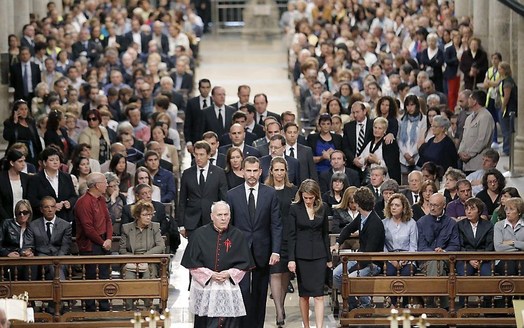 Herdenkingsdienst maandagavond in de kathedraal van Santiago de Compostella. Foto EPA