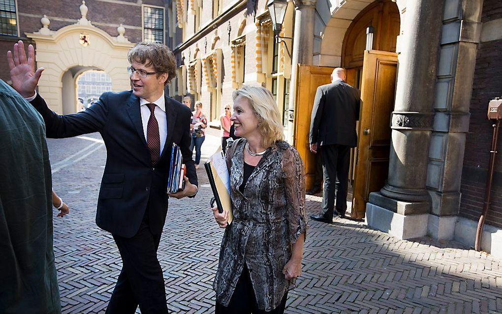 Staatssecretaris van Onderwijs Sander Dekker en minister van Onderwijs Jet Bussemaker. Foto ANP