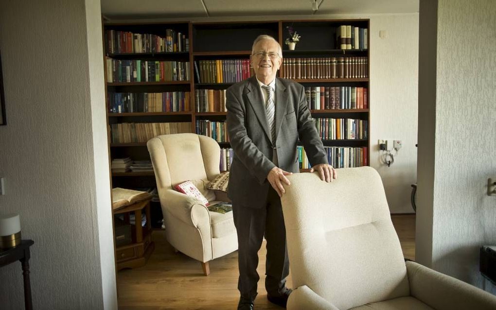 Prof. dr. W. H. Velema (83) in zijn appartement in het Apeldoornse woon-zorgcentrum Talma Borgh. ”De Heere heeft er een streep onder gezet." beeld RD, Henk Visscher