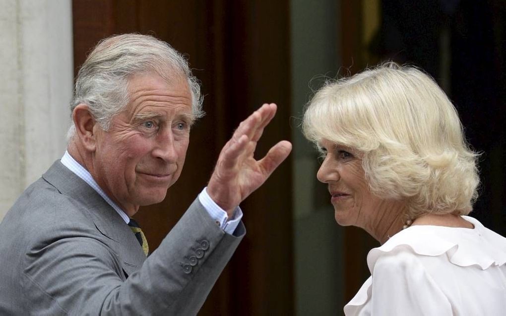 Prins Charles, bijna 65 jaar en daarmee de oudste mannelijke troon­opvolger in de Britse geschiedenis, met zijn vrouw Camilla. Beeld EPA