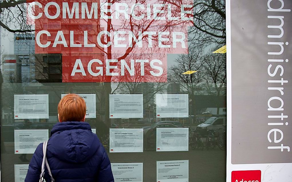 De economie en het eigen inkomen zijn voor Nederlanders op het ogenblik belangrijker dan sociale vraagstukken als veiligheid, criminaliteit en integratie.  beeld ANP