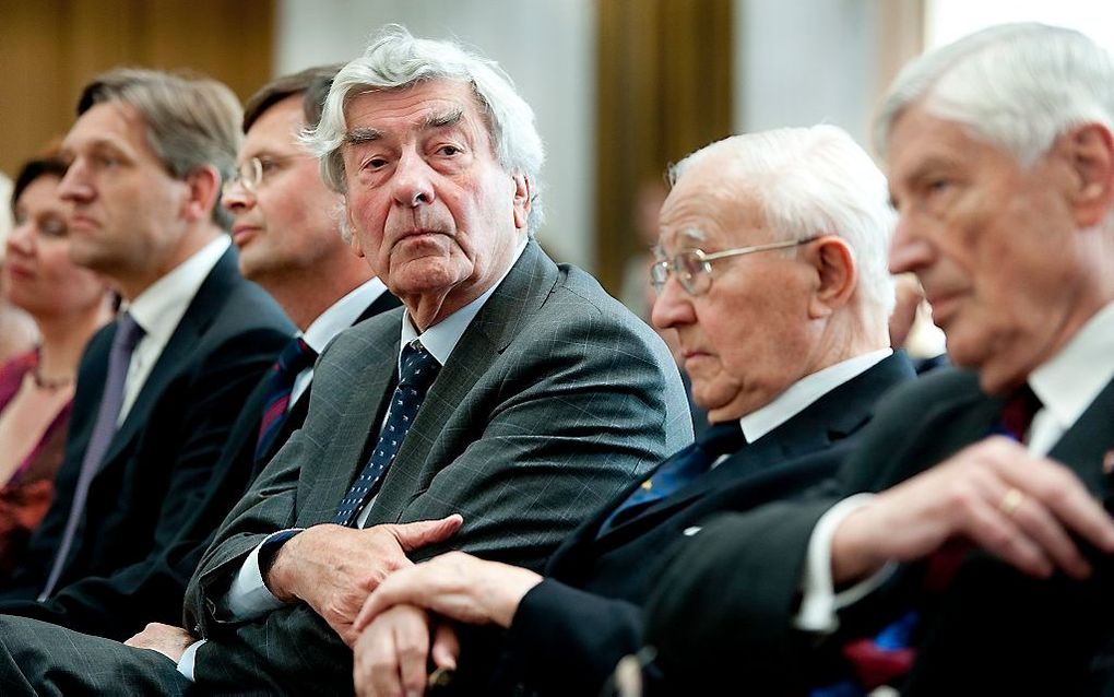 V.l.n.r. Van Haersma Buma, Balkenende, Lubbers, De Jong en Van Agt. Foto ANP