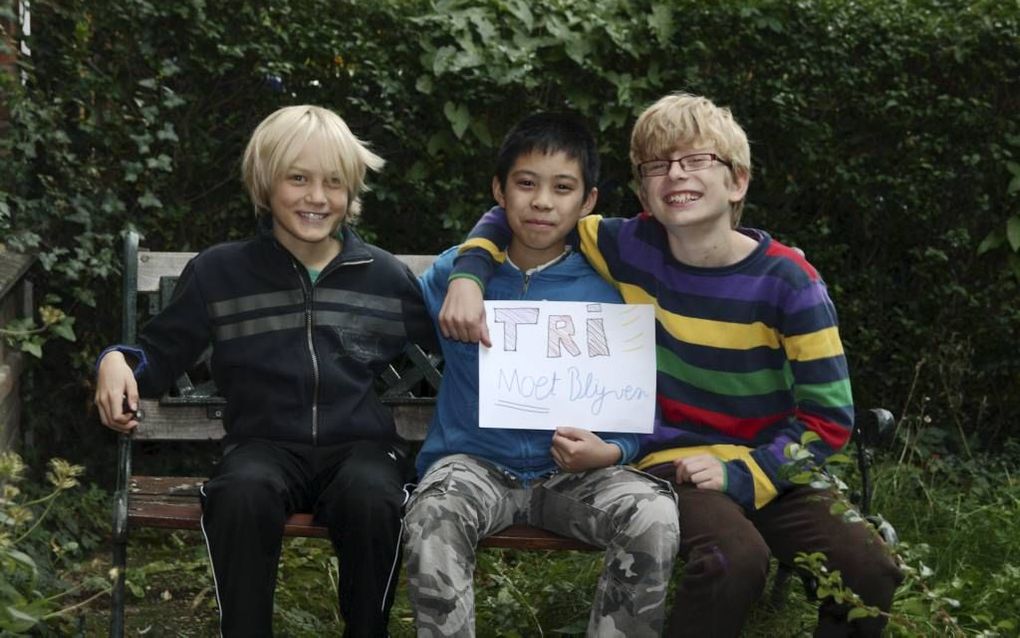 WAGENINGEN. Tri Pham (m.) met zijn beste vrienden. beeld Mundie Salm