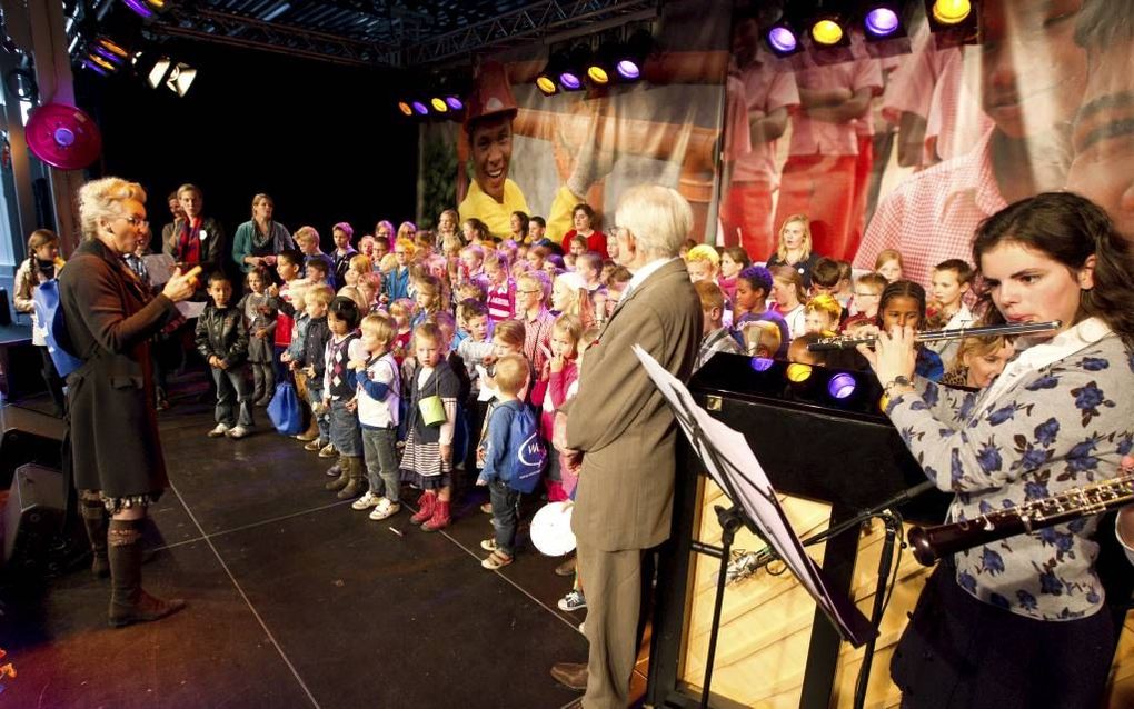 Kinderen zongen zaterdag in Houten tijdens de ontmoetingsdag van Woord en Daad. Foto RD, Anton Dommerholt