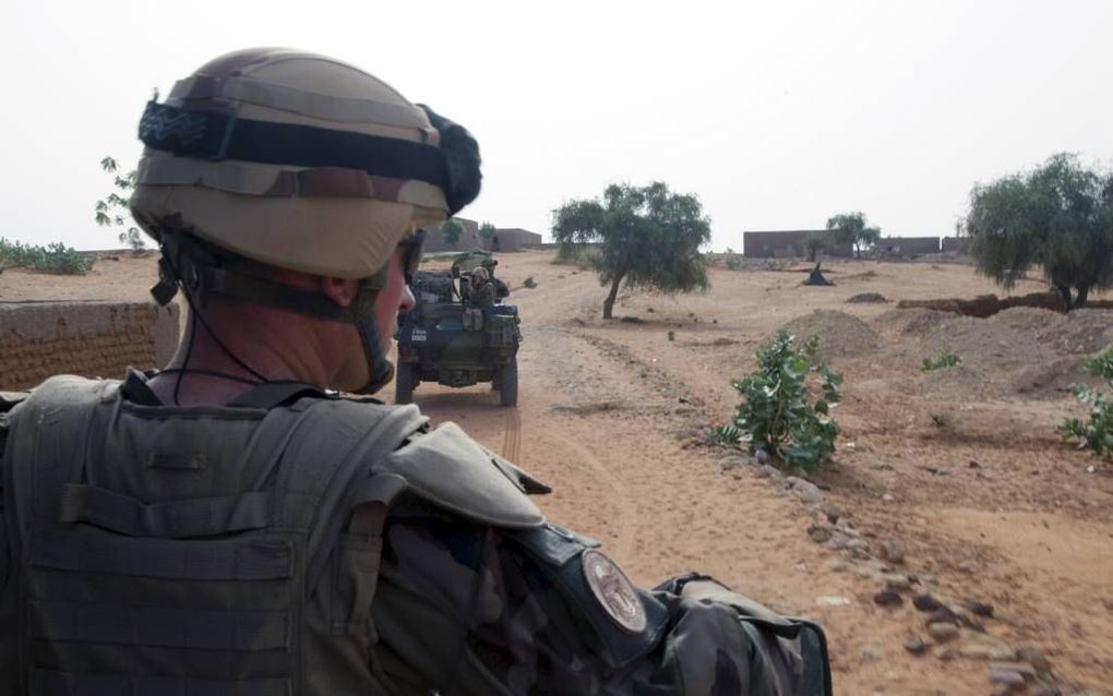 GAO. Franse militairen op patrouille tijdens hun missie in Mali. Nederland levert binnenkort 380 militairen voor de VN-vredesmissie in Mali. beeld AFP