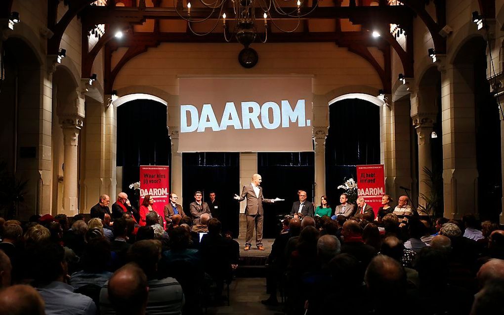 De lijsttrekkers van de elf partijen die deelnemen aan de gemeenteraadsverkiezingen in Friesland debatteren tijdens het lijsttrekkersdebat. beeld ANP