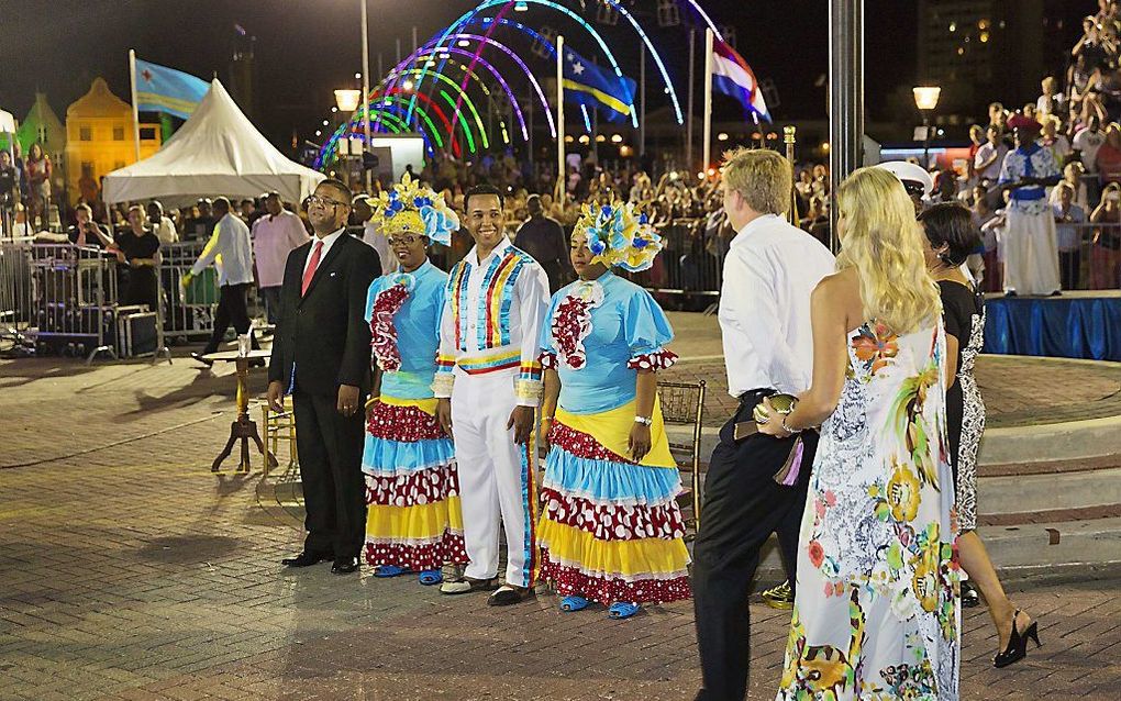 Het koningspaar maandagavond in Curaçao. beeld ANP